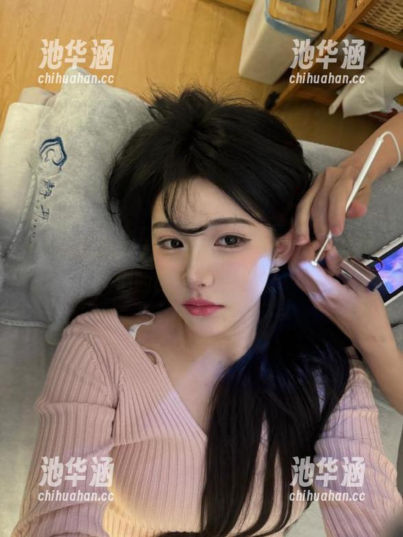 17c吃瓜在线，看吃瓜小伙伴们的微妙情感交流！