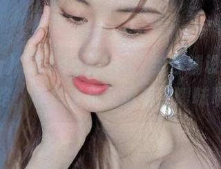 “51cg4.fun”给你铺设的神秘线路，有点奇怪又透着点暧昧呢！