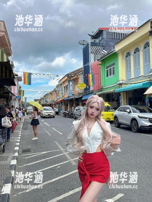 风波再起，下载“51黑料”看看这次又是哪个网红出事了！