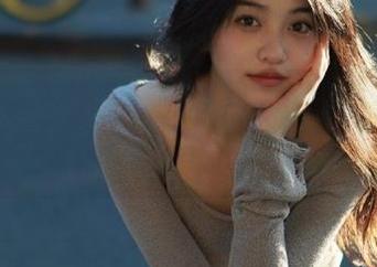 观看“51黑料网”，感觉自己像是个专业吃瓜审判员！