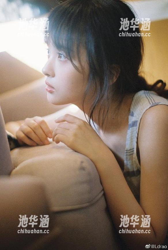上了“91cg.www”网址，感觉自己好像被一把抓住了，有点上头呢。