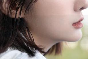 下载91吃瓜，看了个视频，越看越觉得这人…真有意思啊。