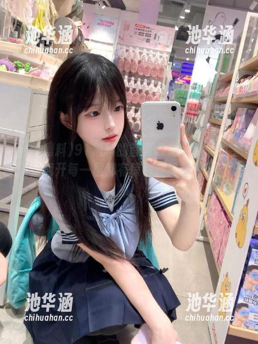 91黑料的首页像是个藏瓜的宝箱，翻开每一层都有惊喜，真想一口气吃掉！