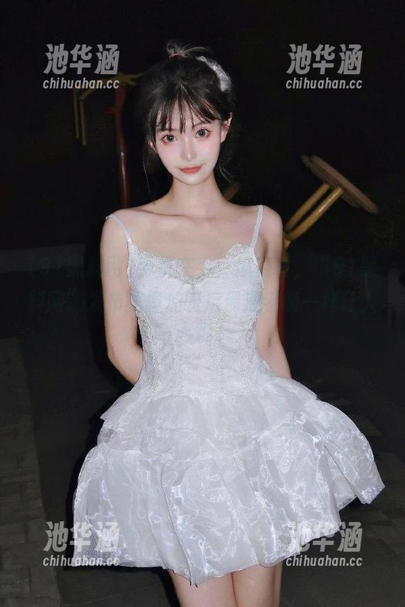 91黑料网 手机在手,瓜在嘴,“91黑料网”发布就像加班后偶遇老板一样让人心跳。