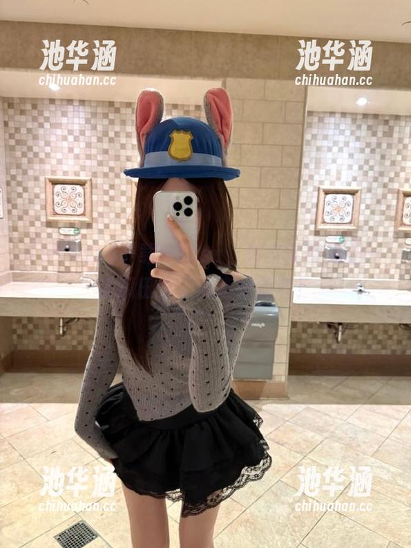 下载998su，转身就能见证一场瓜田李下的奇妙旅程！