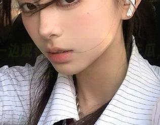 一边观看hl27.co一边猛吃瓜，生活的乐趣果然在这里