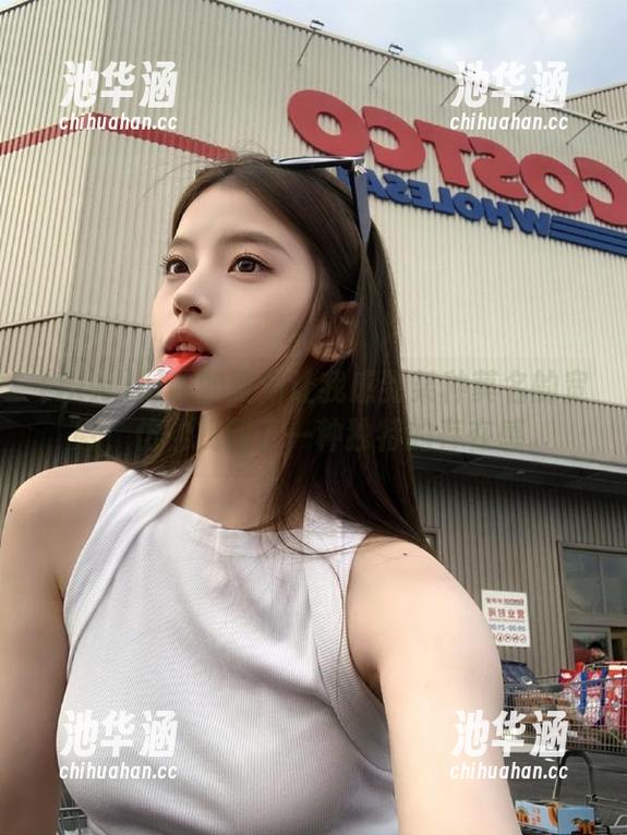 hlw的更新让我感到某种莫名的宽慰，仿佛找到了一种独特的存在感。