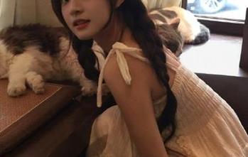 想让八卦永久保存，hlw可是你的风向标！