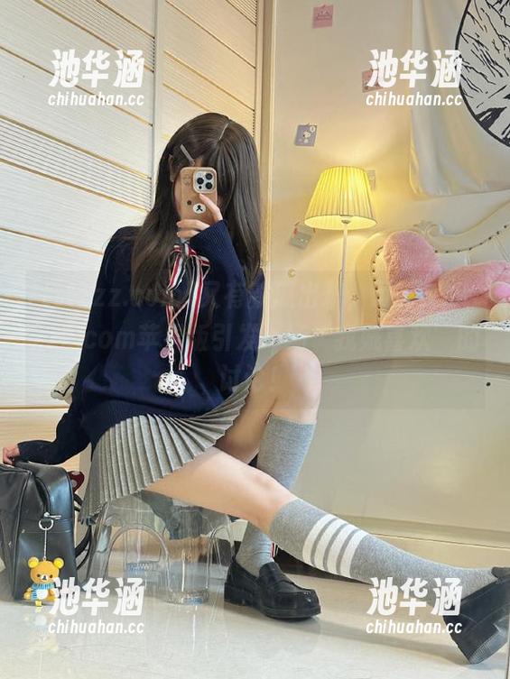 又有新瓜出炉，www.tttzzz.com苹果版引发一场‘我贼喜欢’的讨论！