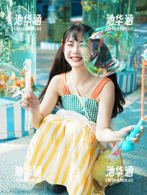 www.tttzzz.com：在这里，吃瓜的快感永久在线，吃不够的那种！
