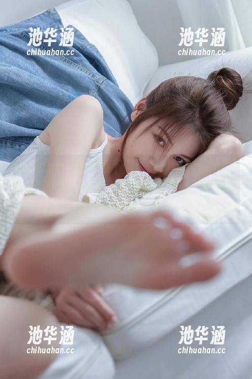 我下载“www.tttzzz.com”之后，好多人和我分享八卦，都说再不下载就落后啦？