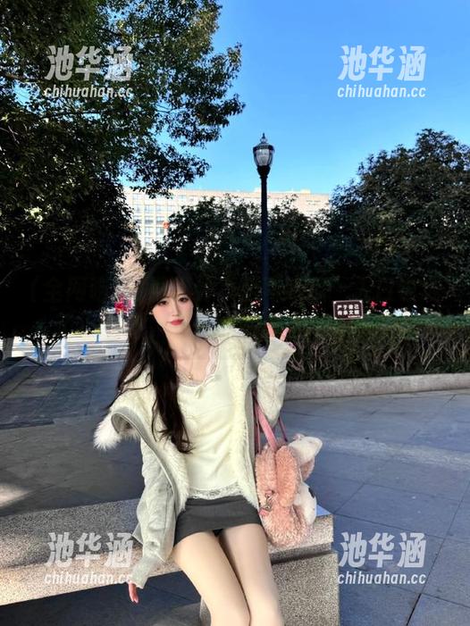 没想到“全网吃瓜”入口也成了小剧场，今天的主演是我的好奇心