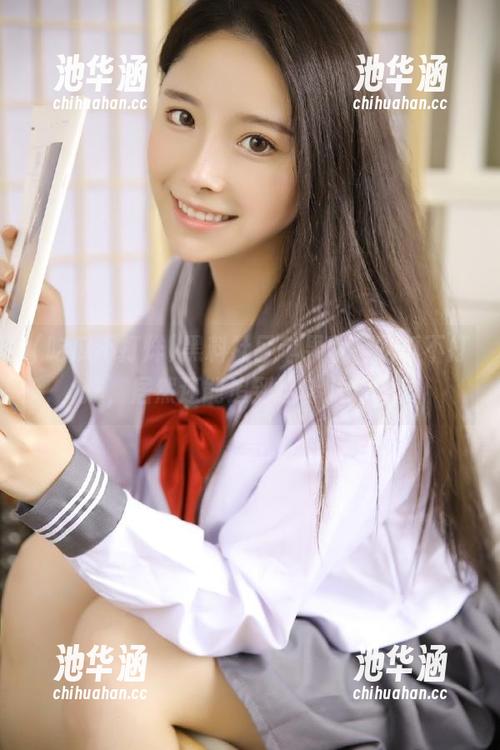 黑料社区苹果版，吃瓜不打烊，居然还能追到这个八卦？！