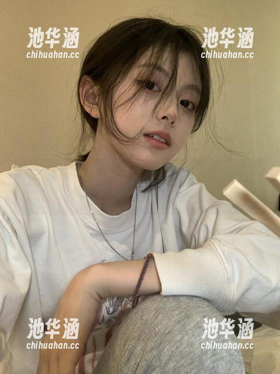 吃瓜网带你飞，热门大瓜的奇妙链接，放松心情别害羞！
