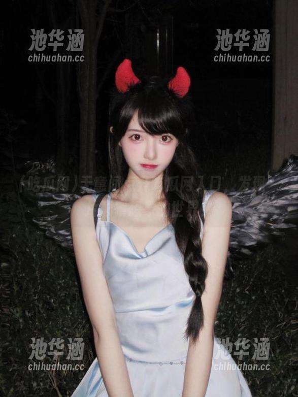 无意间点开吃瓜网入口，发现一片颠覆想象的世界！