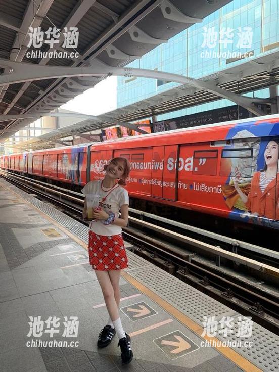 吃瓜黑料网app，人人都在分享的那个隐秘小宇宙，快来看看大众集体的黑锅大全！