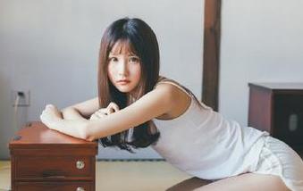 仅需一指，导航到好莱坞黑料正能量，app下载轻松又好玩！