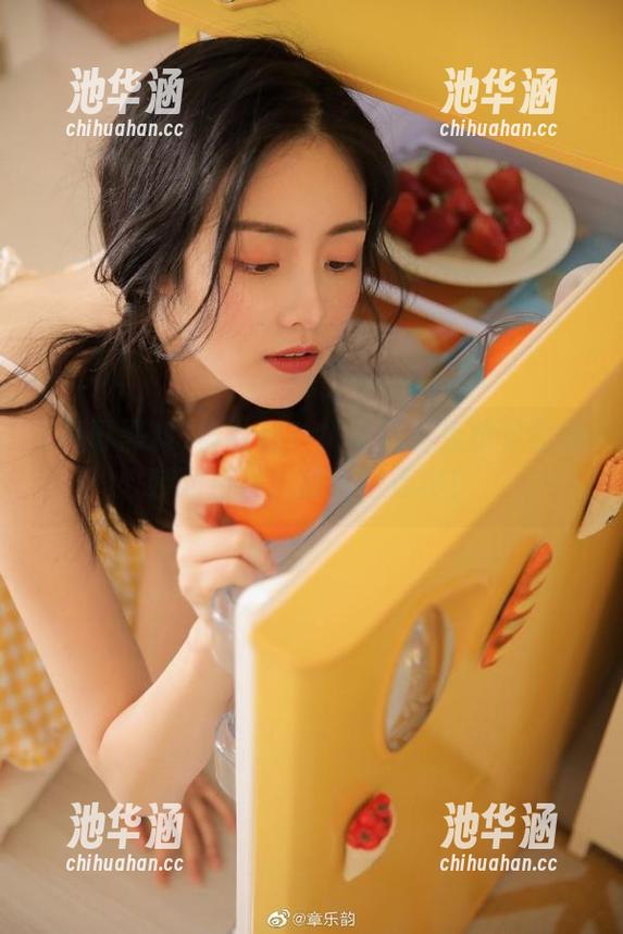 你敢信？扒哥黑料免费下载安装到手机，瓜吃得更爽！