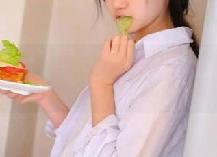 每日黑料51苹果版：听说更新后感应更加强烈，是不是该买双耳塞了？