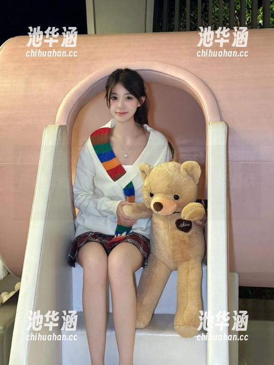 坐稳了，网曝黑料网视频带你玩转新一轮的吃瓜大赛，谁的姿势最优雅？