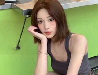 听说超级有趣，下载黑料不打样，让你每天开心吃瓜到爽！