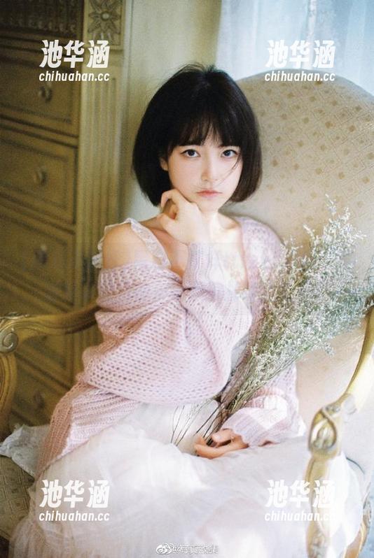 黑料不打烊tttzzz官网，更新频率快到你来不及擦掉嘴边的瓜！