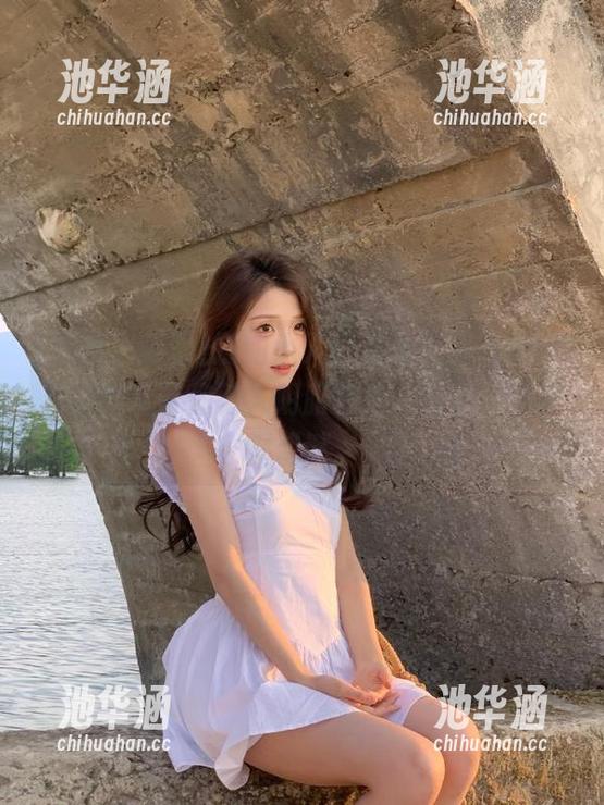 别的小入口都是干货，91黑料正能量带你踏入阴暗角落，来吧，一切都成谜。