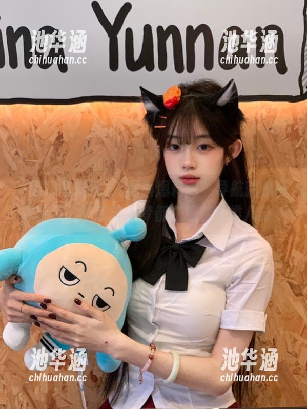 “黑料爆料网”导航就像一阵旋风，让我连做梦都在想着各类八卦。