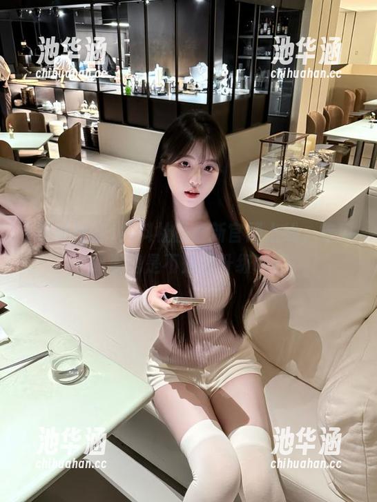 黑料社区 黑料社区最新官网上线,吃瓜的姿势是不是该升级啦?