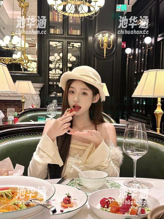 疯狂刷新黑料网官网，这是我唯一的消遣方式，全靠吃瓜维持生存！