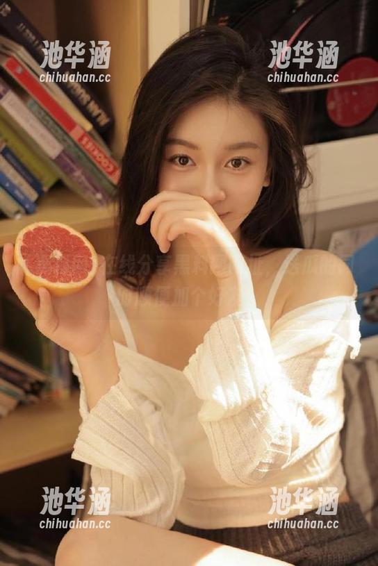 在线分享黑料网网址，送瓜的同时顺便加个好友！