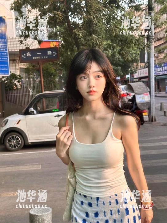 黑瓜吃料在线的神秘分享，网红梅子又来抢风头了吗？